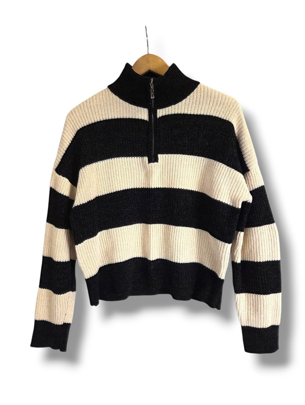 Nikka K Cream & Black Colorblock Chenille Knit Pull-over Oversized Sweater M